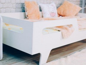 Кровать детская Бэби белая в Лангепасе - langepas.magazinmebel.ru | фото - изображение 2